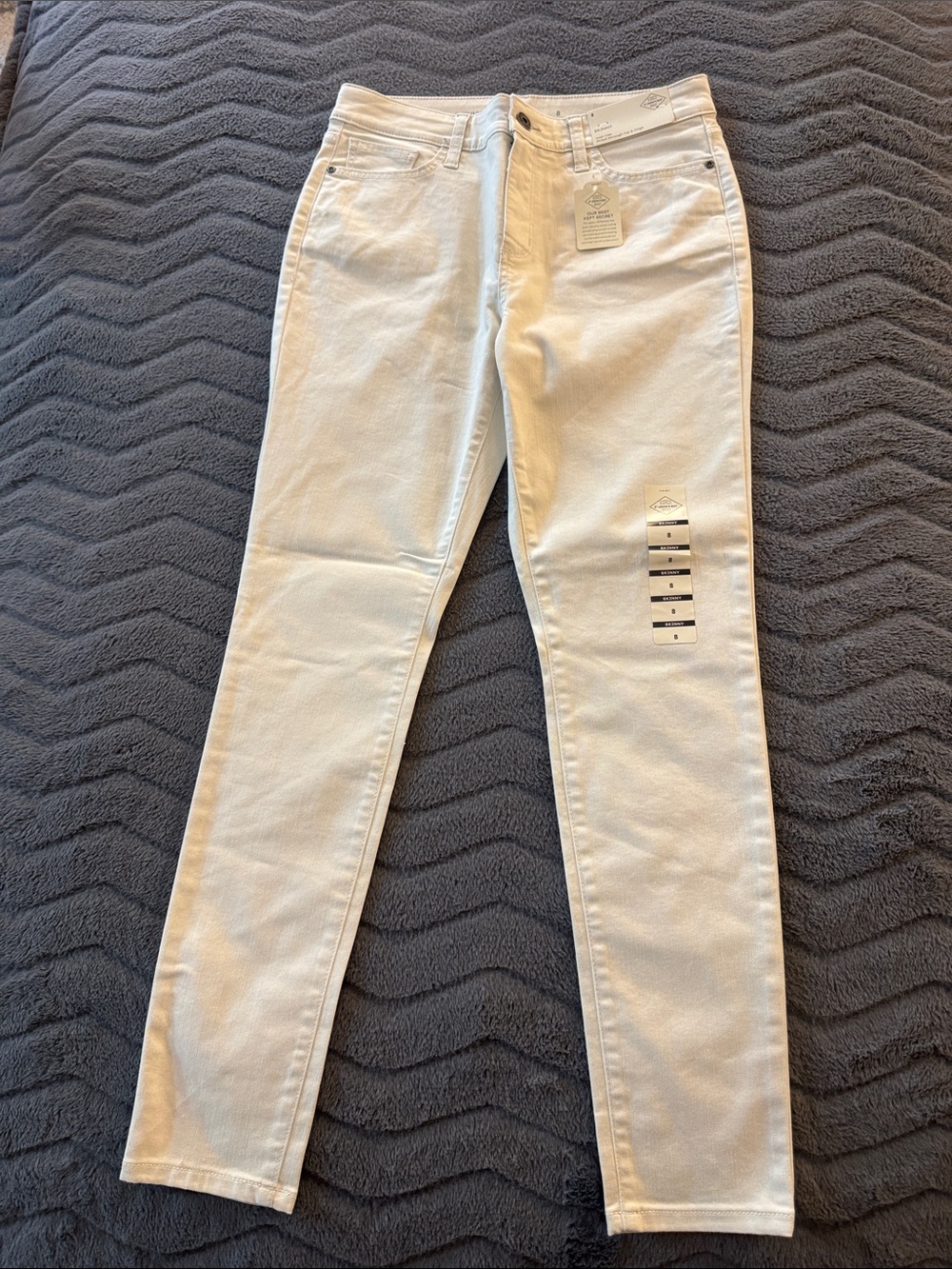 St. John's Bay Skinny Jeans in Light Cream